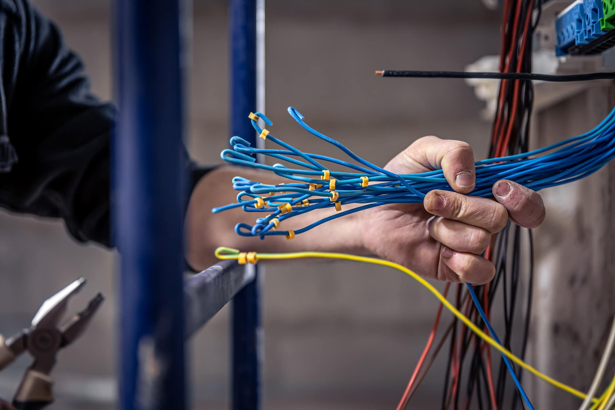 zamena_elektroprovodki_v_zdaniyakh_i_sooruzheniyakh